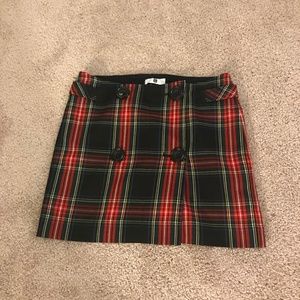 Plaid mini skirt with buttons